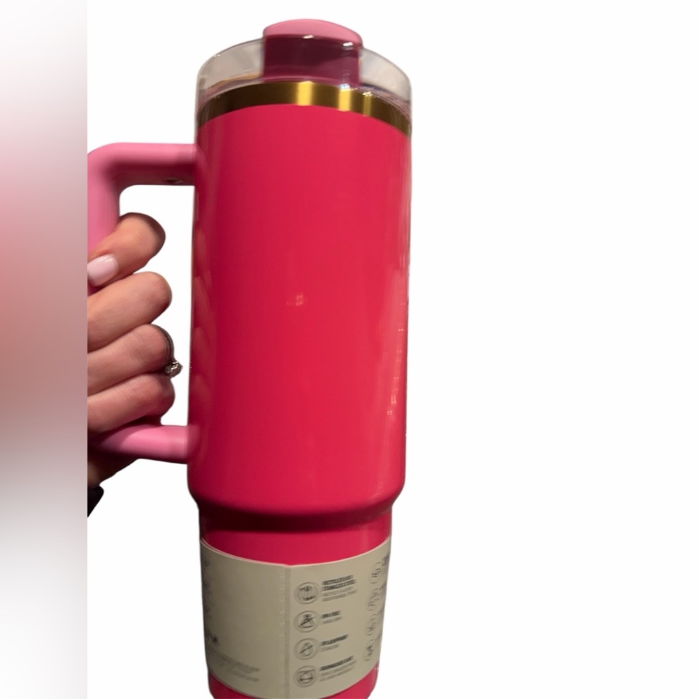 Stanley Pink Quencher H2.0 Tumbler with Handle - Picture 2 of 5